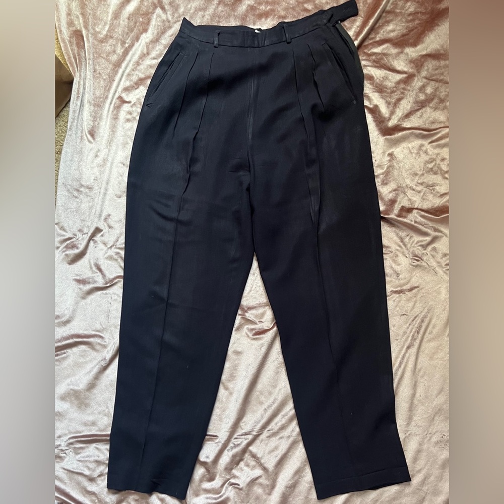 ANN TAYLOR- Classic Women’s Navy Pleated Dress Pants